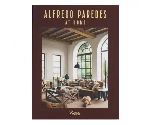 Книга Альфредо Парадес (Alfredo Paredes)