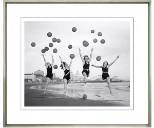Постер в раме Балун Дансерс (Balloon Dancers)