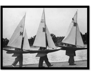 Постер Модель Боутс (Model Boats)